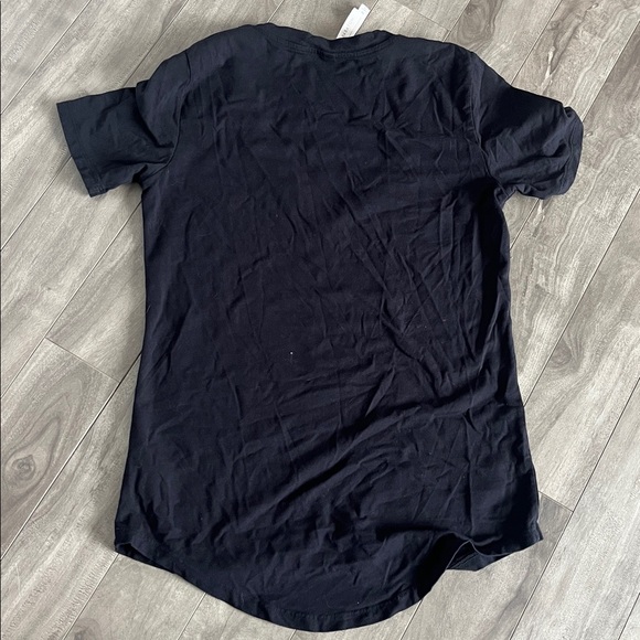 Babaton Aritzia The Group Basic V Neck Shirt - Picture 4 of 6